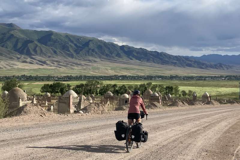 Een jaar op de fiets: moeder en dochter fietsten naar Australië